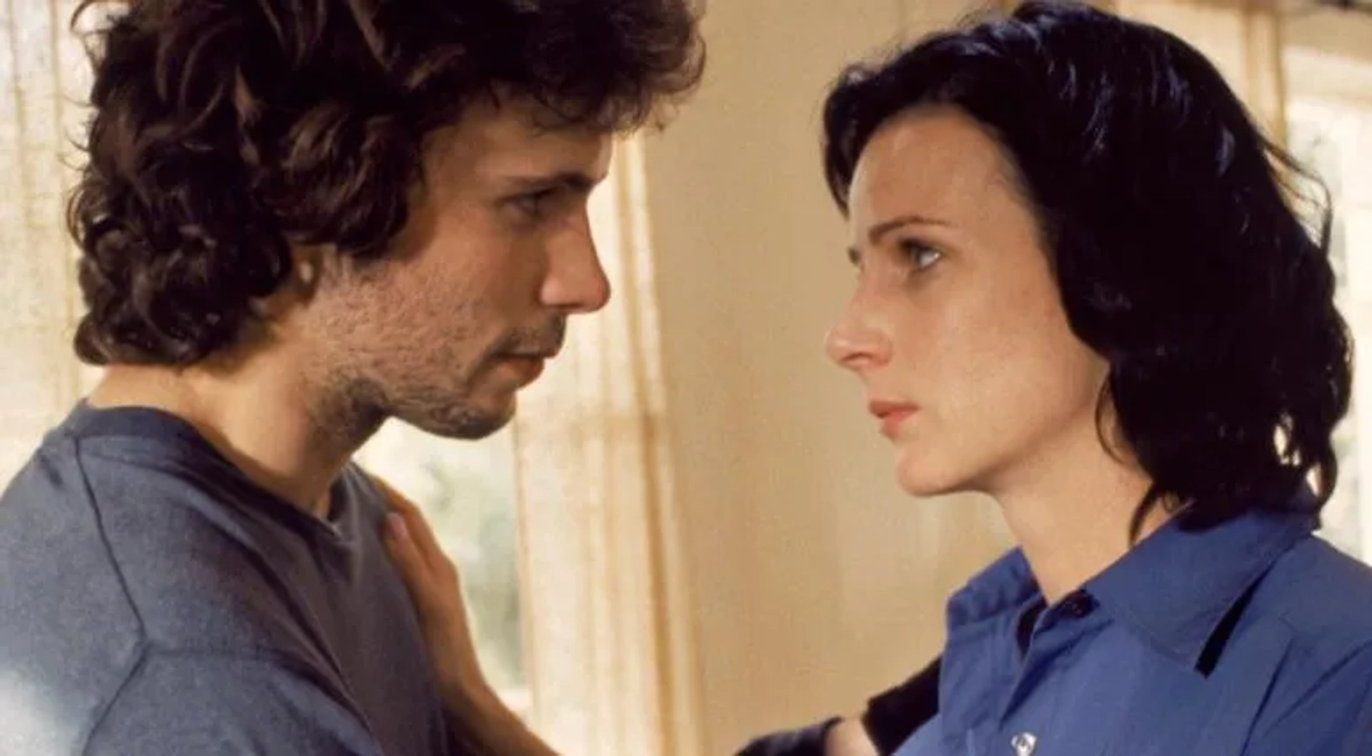 Jeremy Sisto and Rachel Griffiths in Six Feet Under (2001)