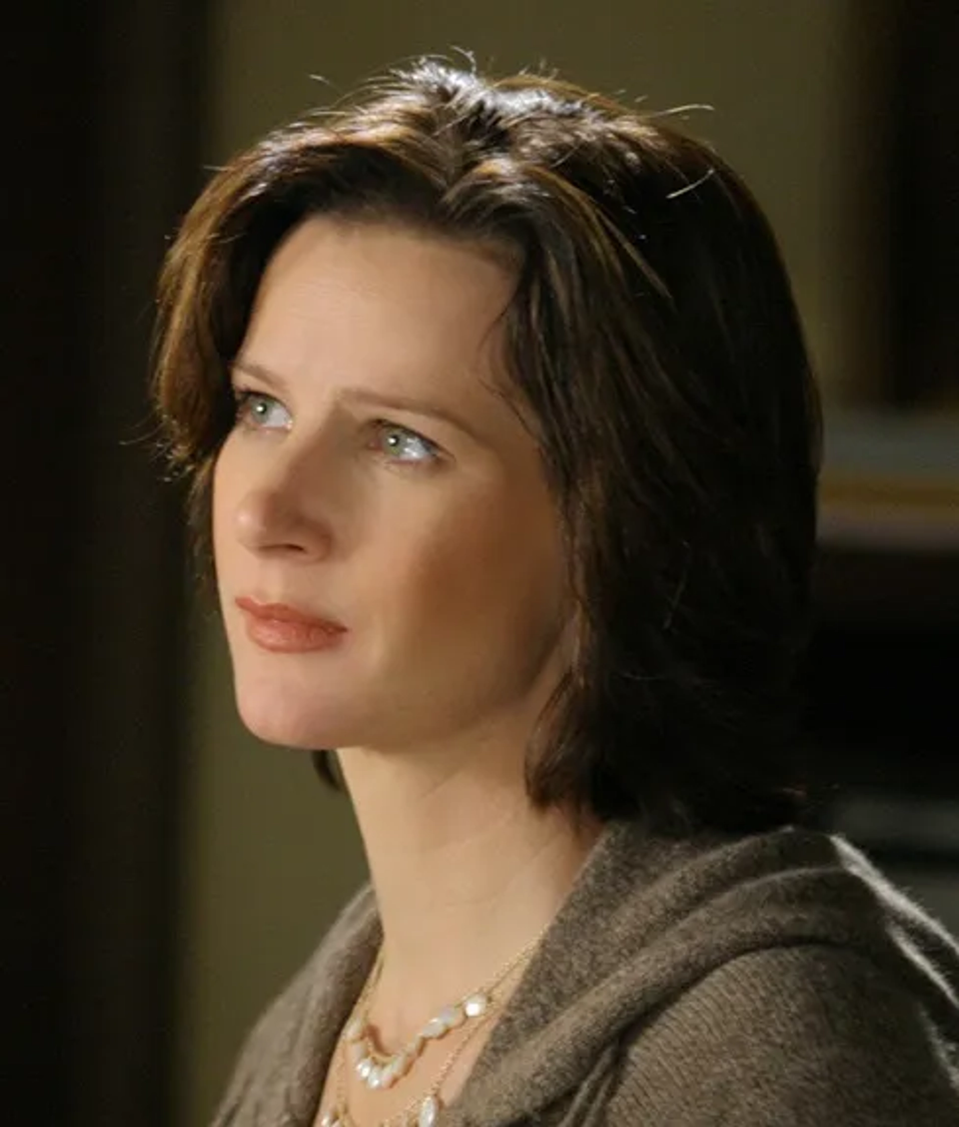 Rachel Griffiths in Six Feet Under (2001)