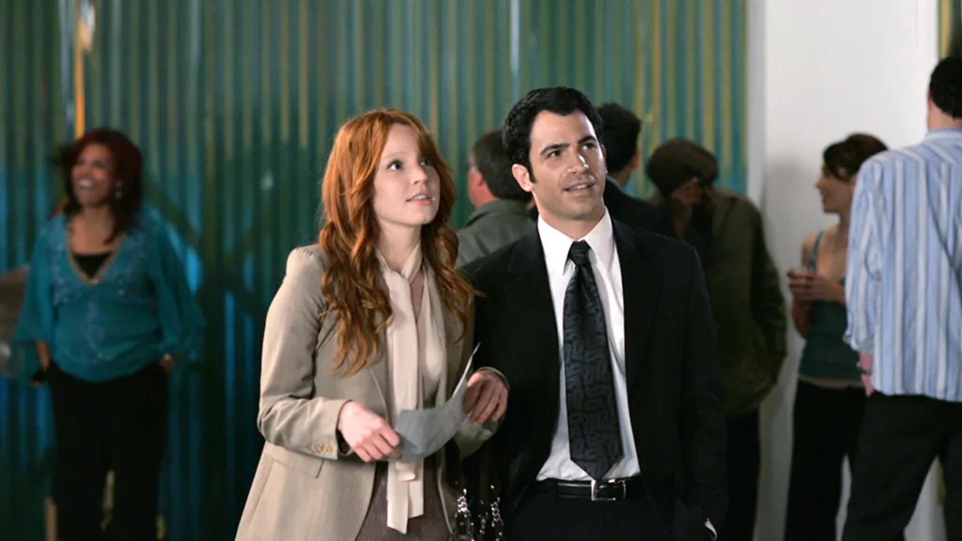 Lauren Ambrose and Chris Messina in Six Feet Under (2001)