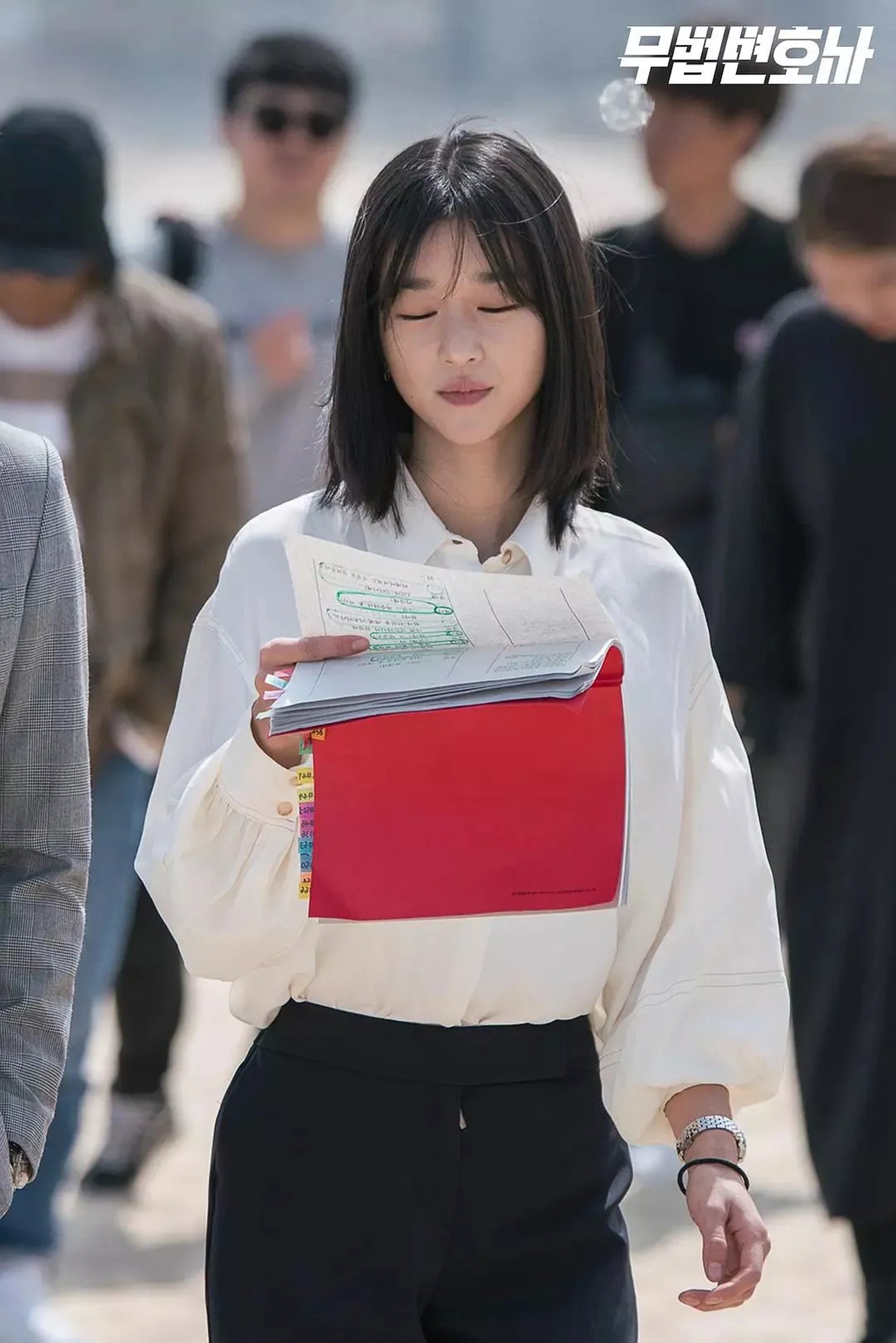 Seo Ye-Ji in Lawless Lawyer (2018)