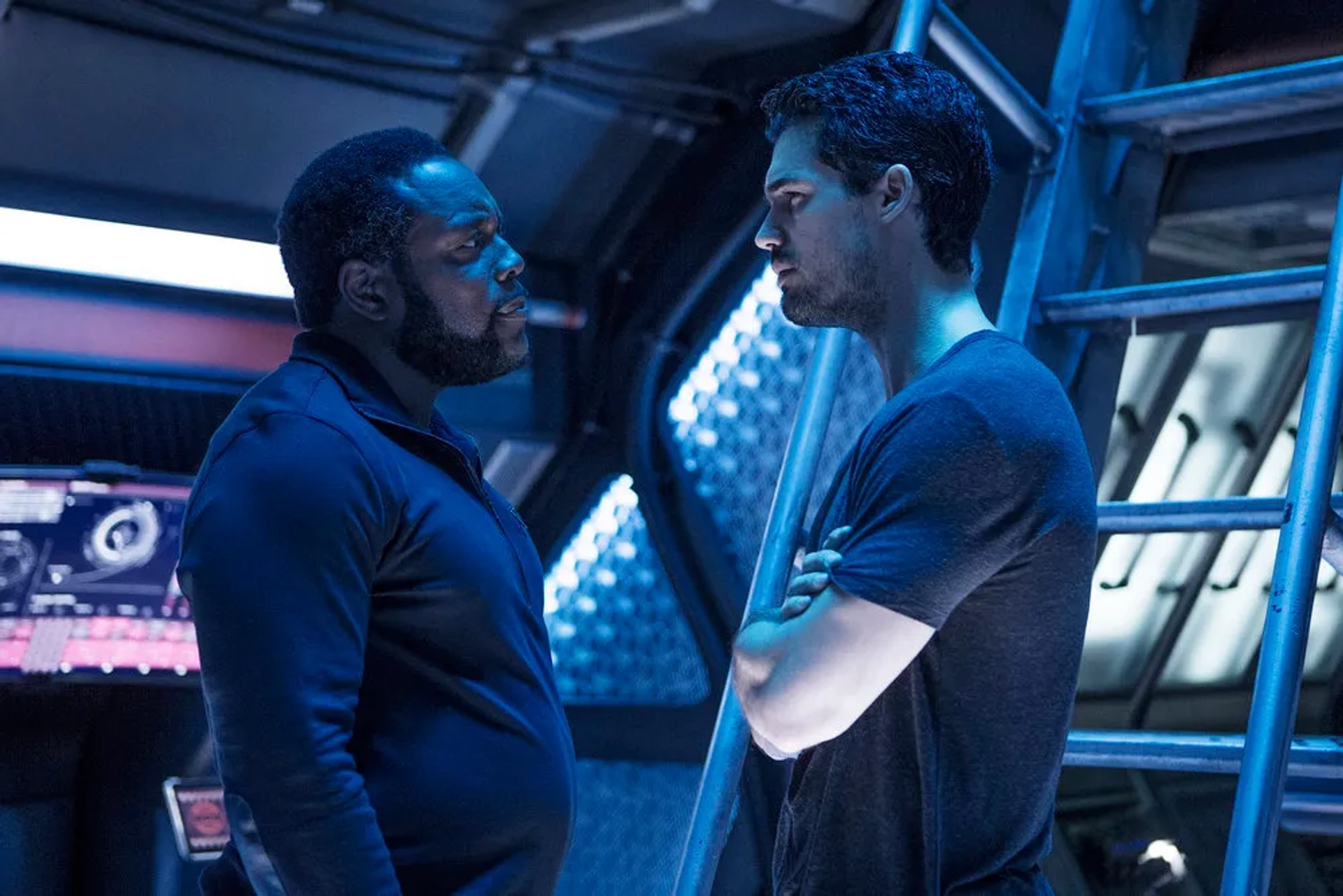 Chad L. Coleman and Steven Strait in The Expanse (2015)