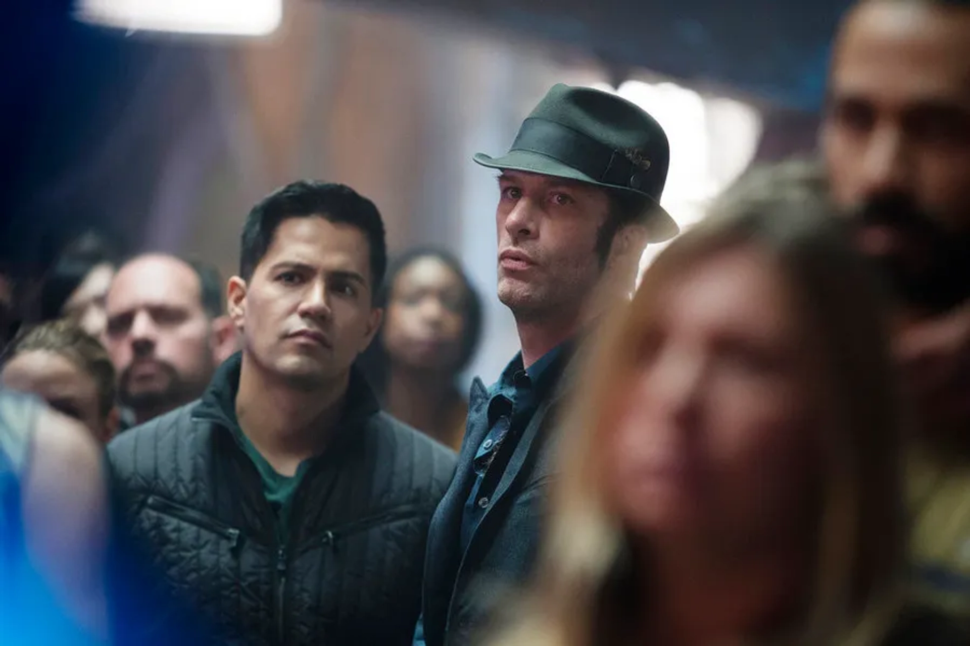 Thomas Jane and Jay Hernandez in The Expanse (2015)