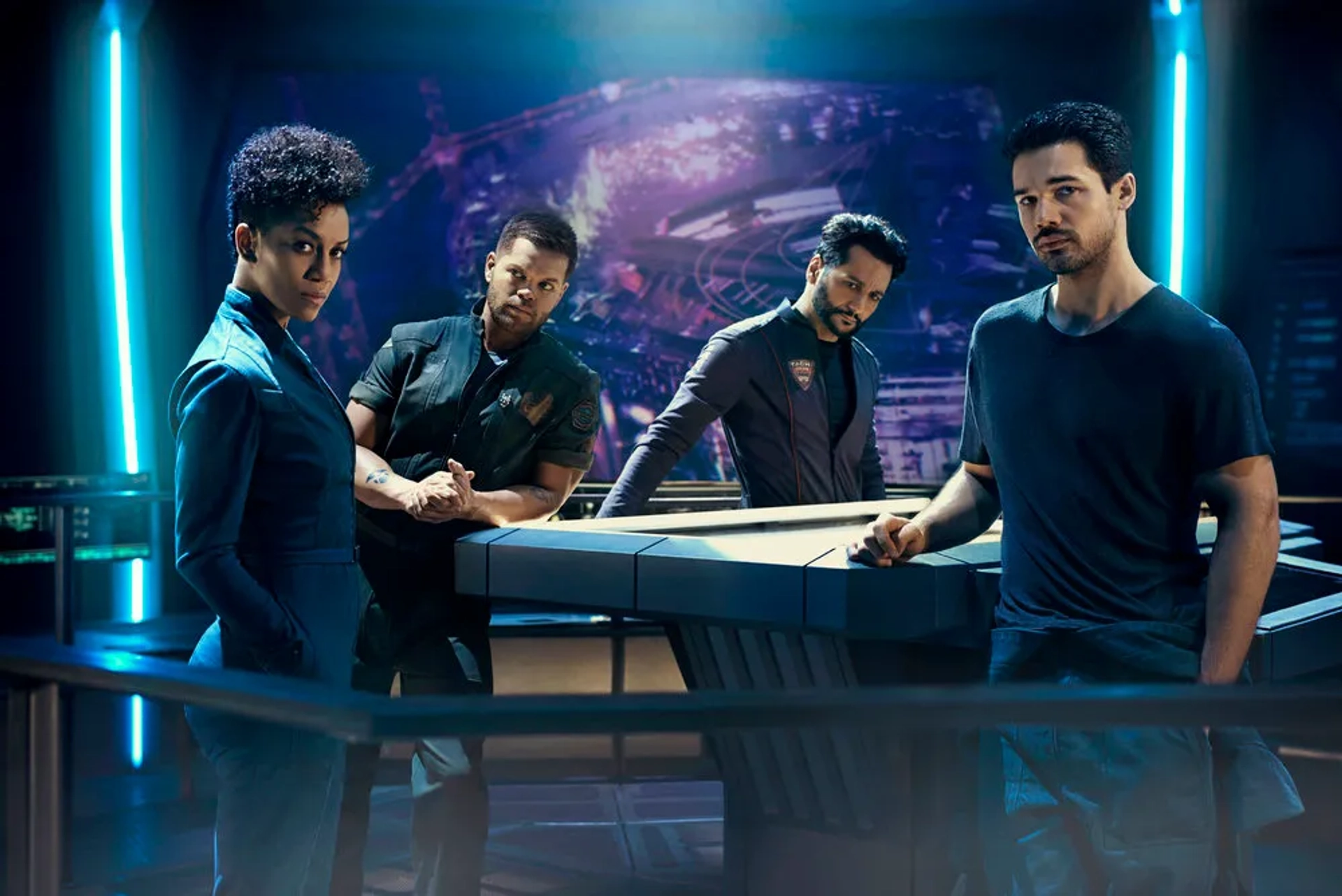 Cas Anvar, Wes Chatham, Steven Strait, and Dominique Tipper in The Expanse (2015)