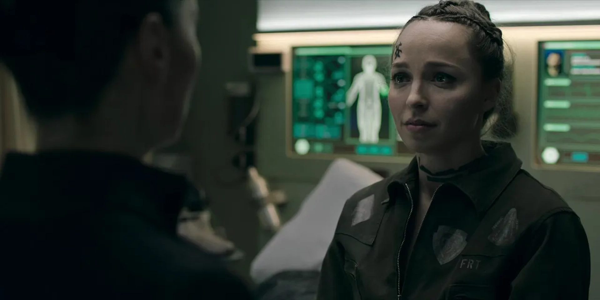 Vanessa Smythe and Cara Gee in The Expanse: Why We Fight (2022)