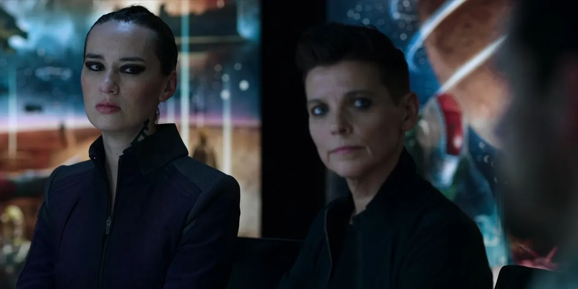 Joanne Vannicola and Cara Gee in The Expanse: Babylon's Ashes (2022)