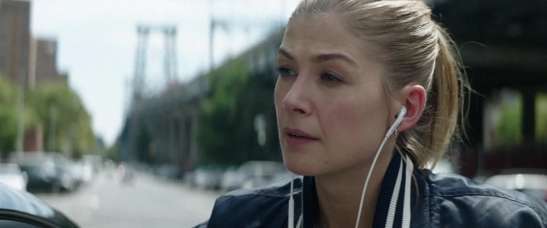 Rosamund Pike in The Informer (2019)