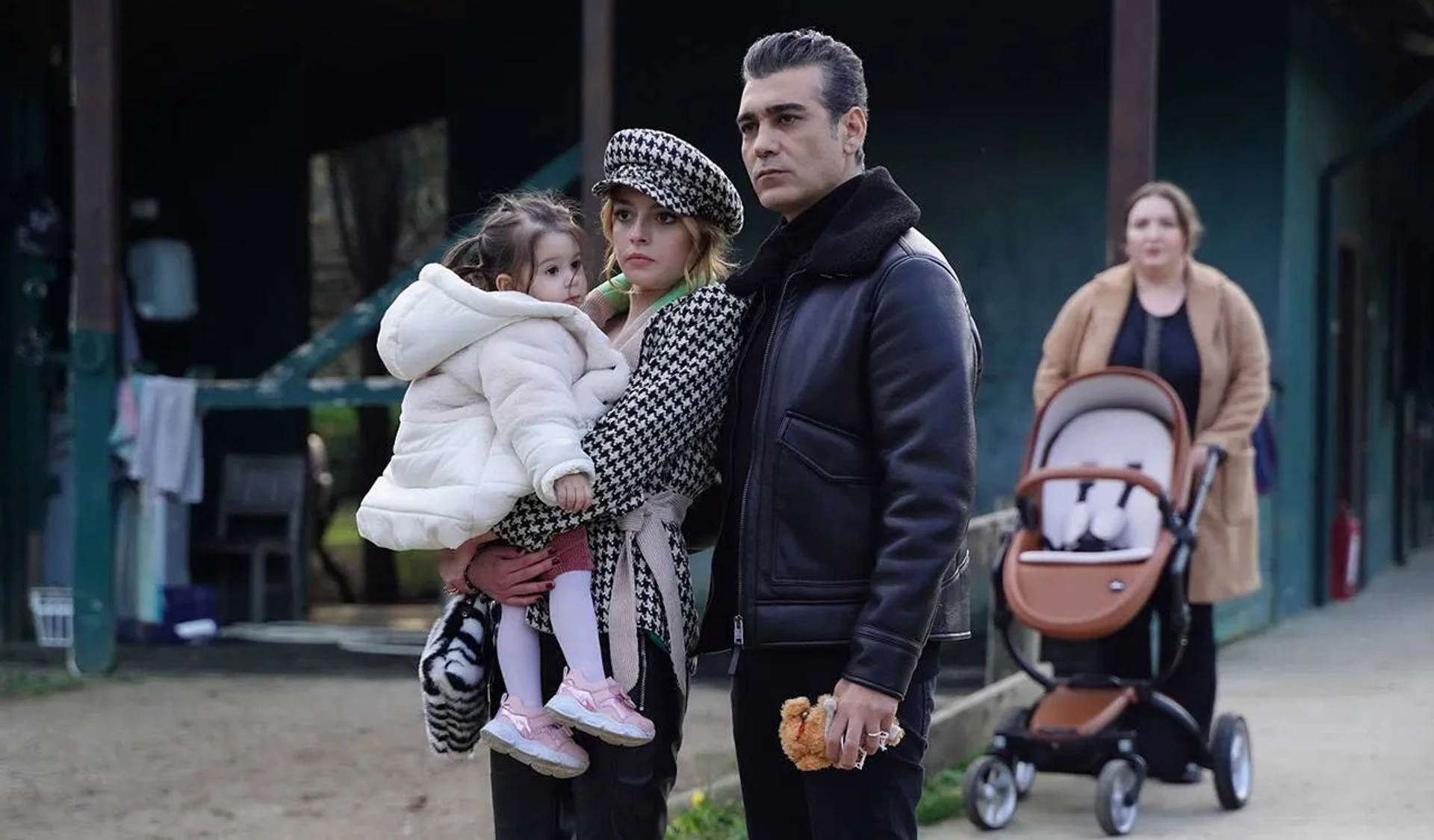 Mutlunur Lafçi, Caner Cindoruk, and Melis Sezen in The Unfaithful (2020)