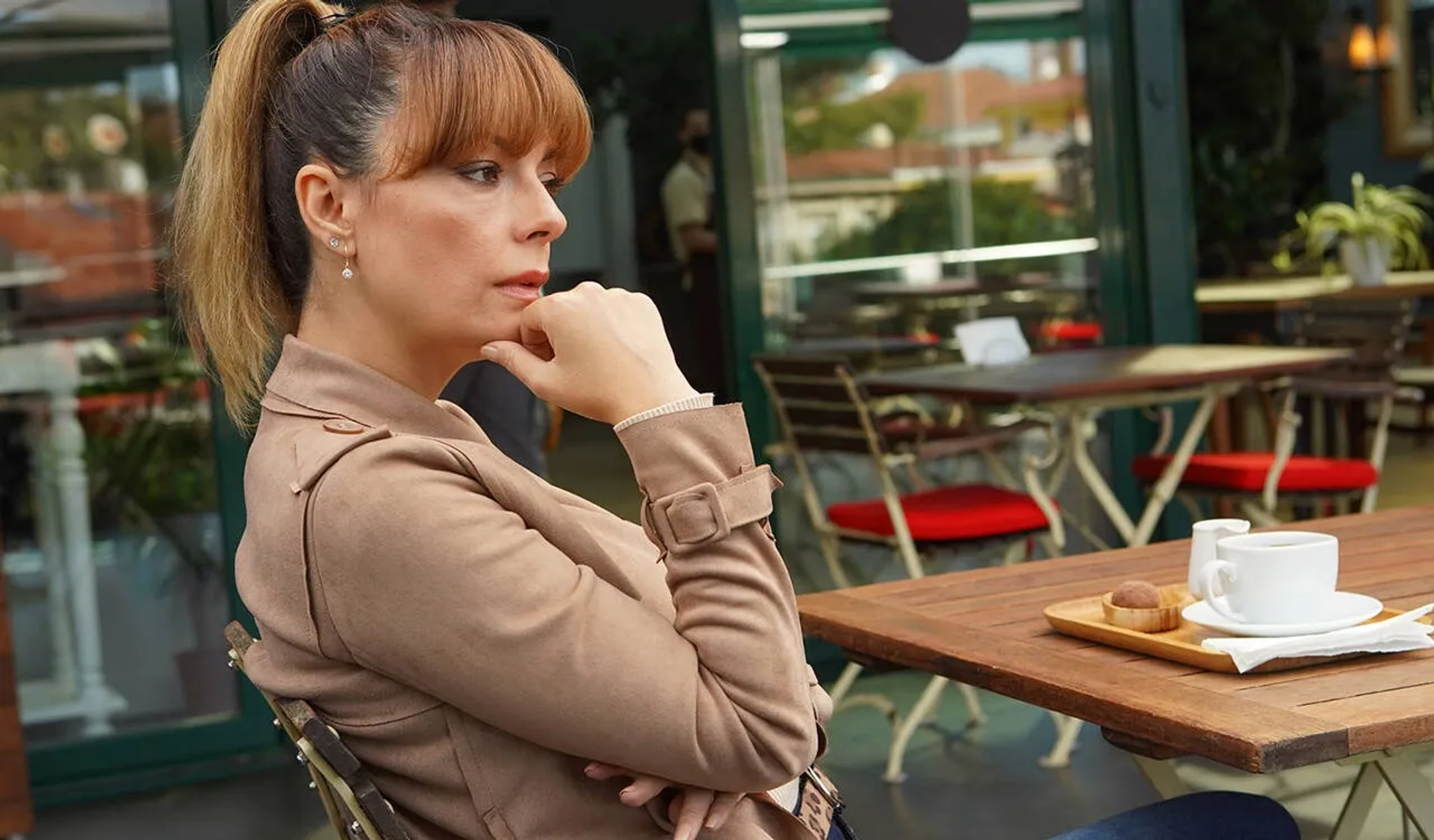 Özge Özder in The Unfaithful (2020)