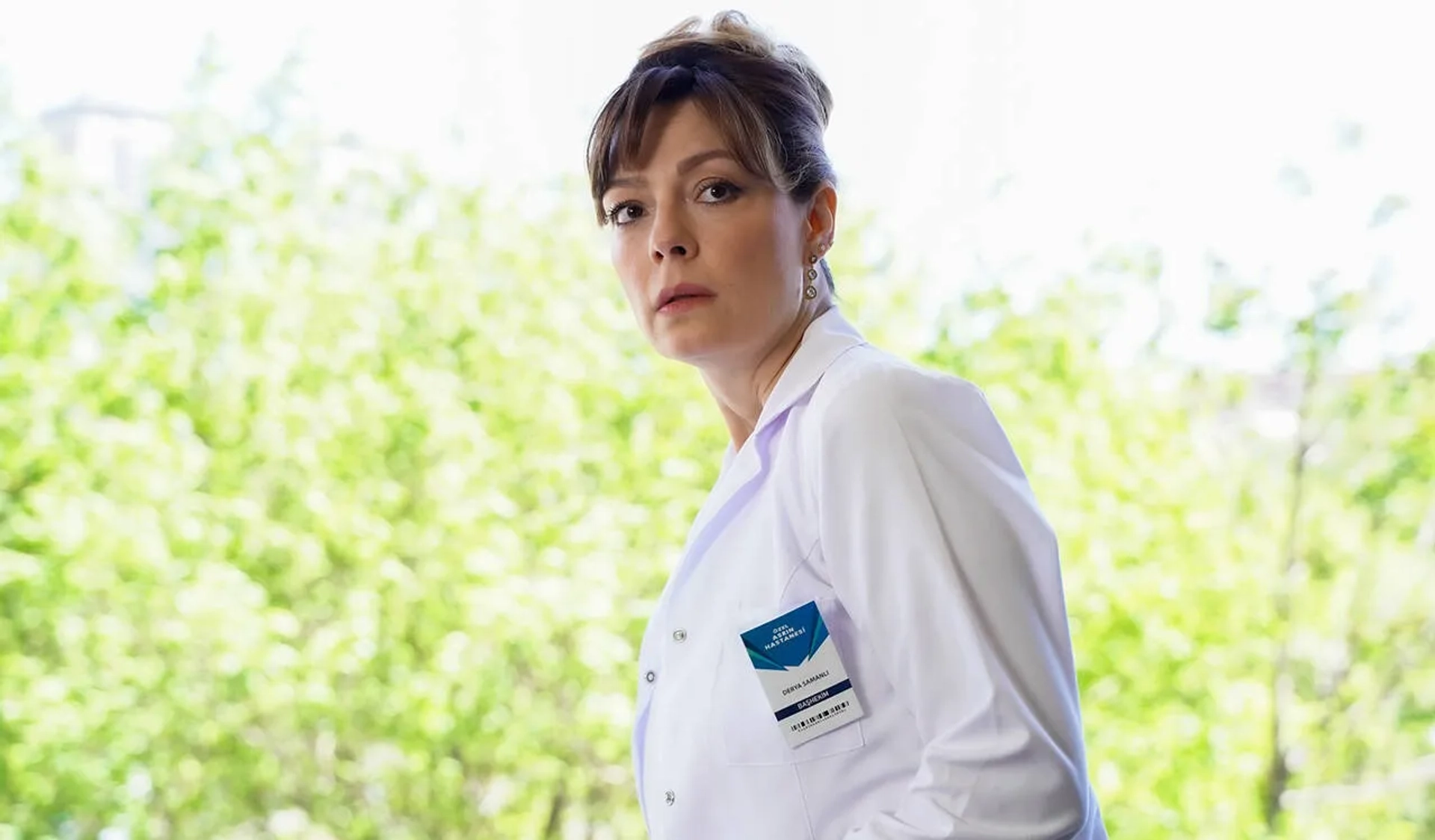 Özge Özder in The Unfaithful (2020)