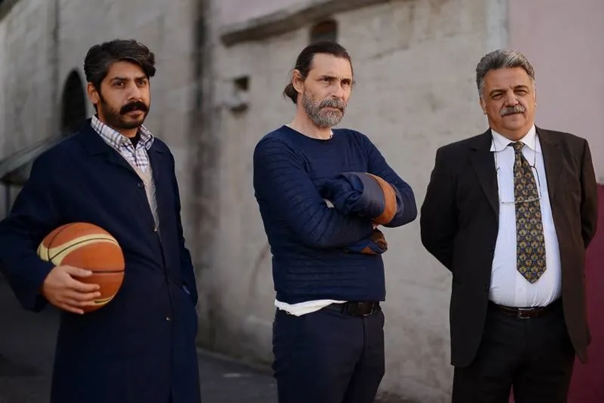 Murat Karasu and Erdal Besikçioglu in Adi Efsane (2017)