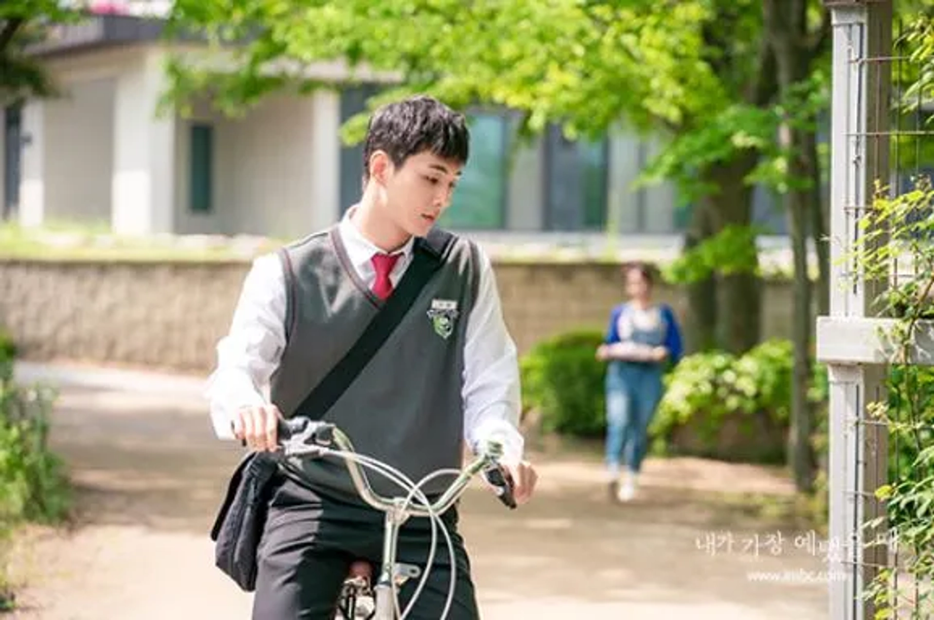 Ji Soo in When I Was the Most Beautiful (2020)