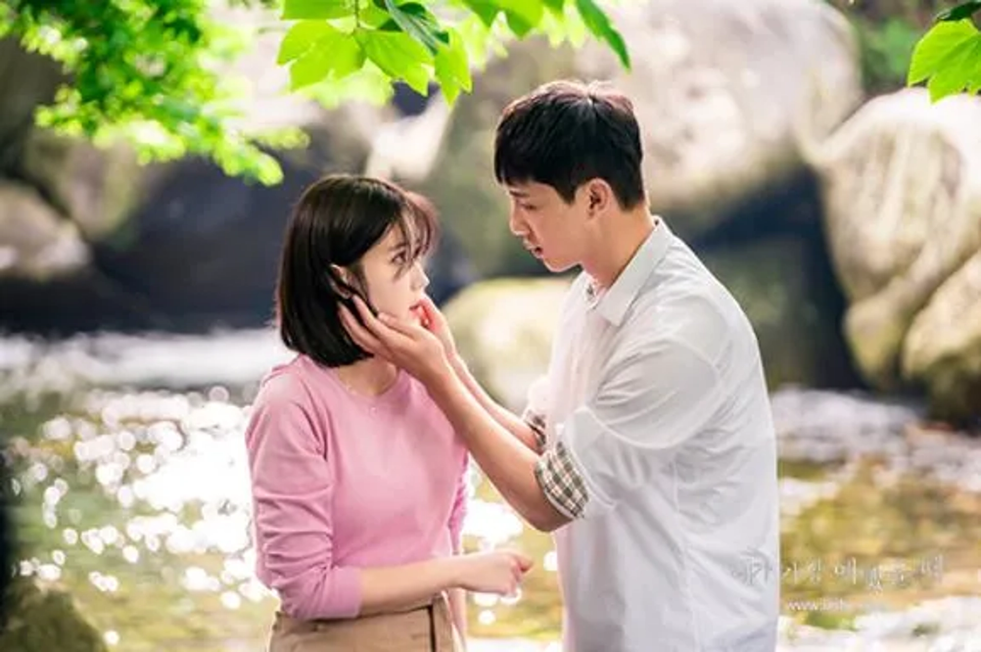 Soo-hyang Im and Ji Soo in When I Was the Most Beautiful (2020)