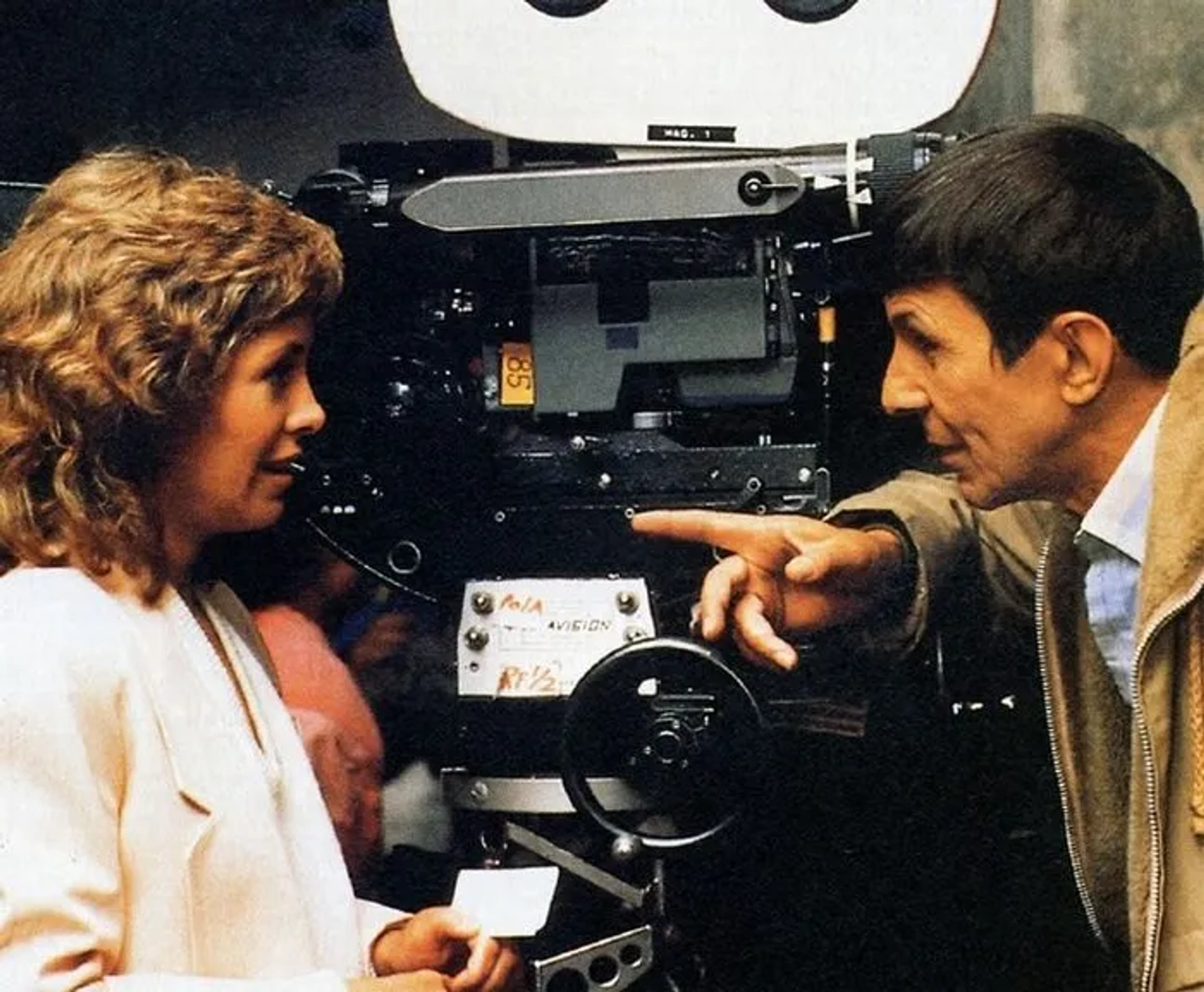 Leonard Nimoy and Catherine Hicks in Star Trek IV: The Voyage Home (1986)