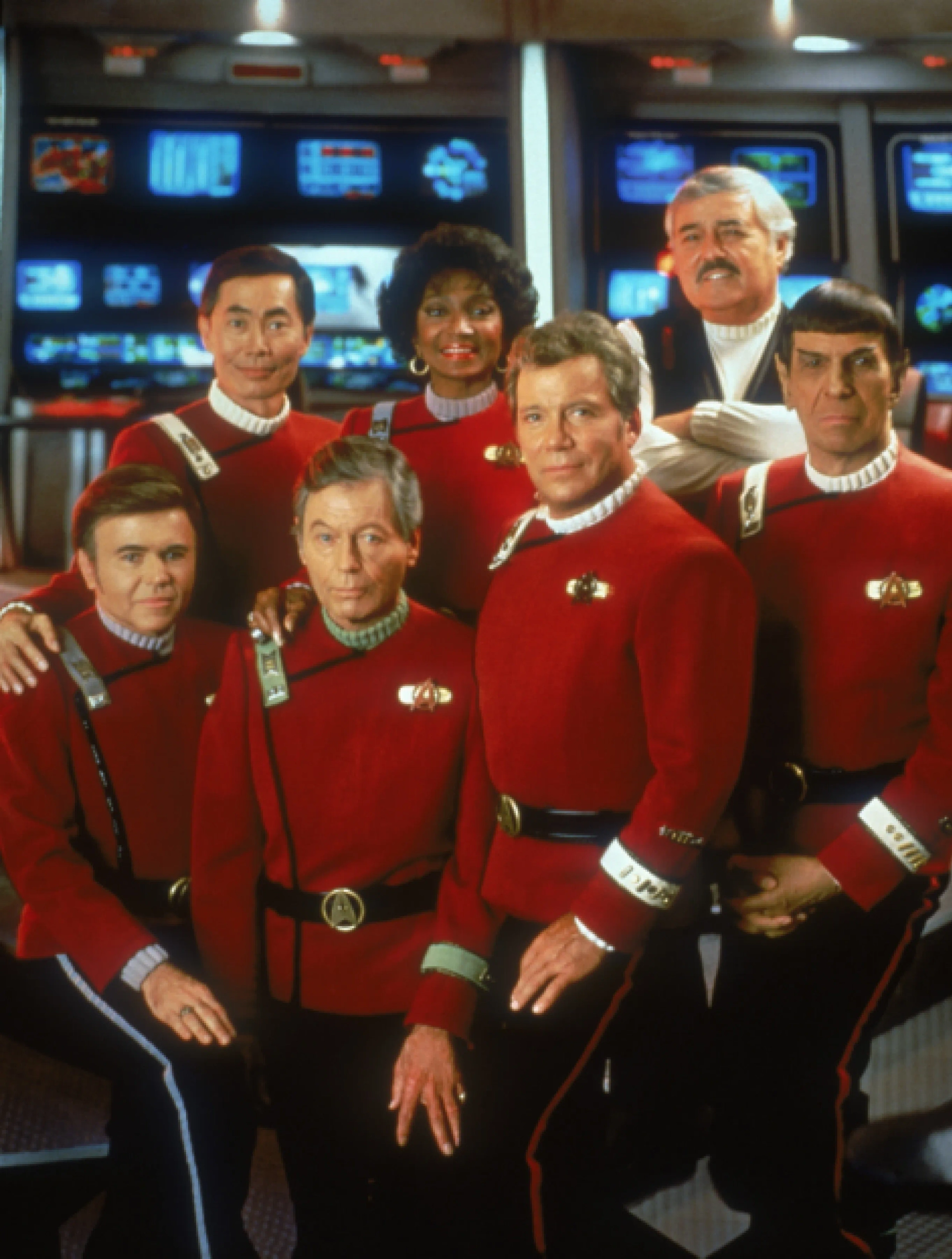 Walter Koenig, Leonard Nimoy, William Shatner, James Doohan, DeForest Kelley, George Takei, and Nichelle Nichols in Star Trek VI: The Undiscovered Country (1991)