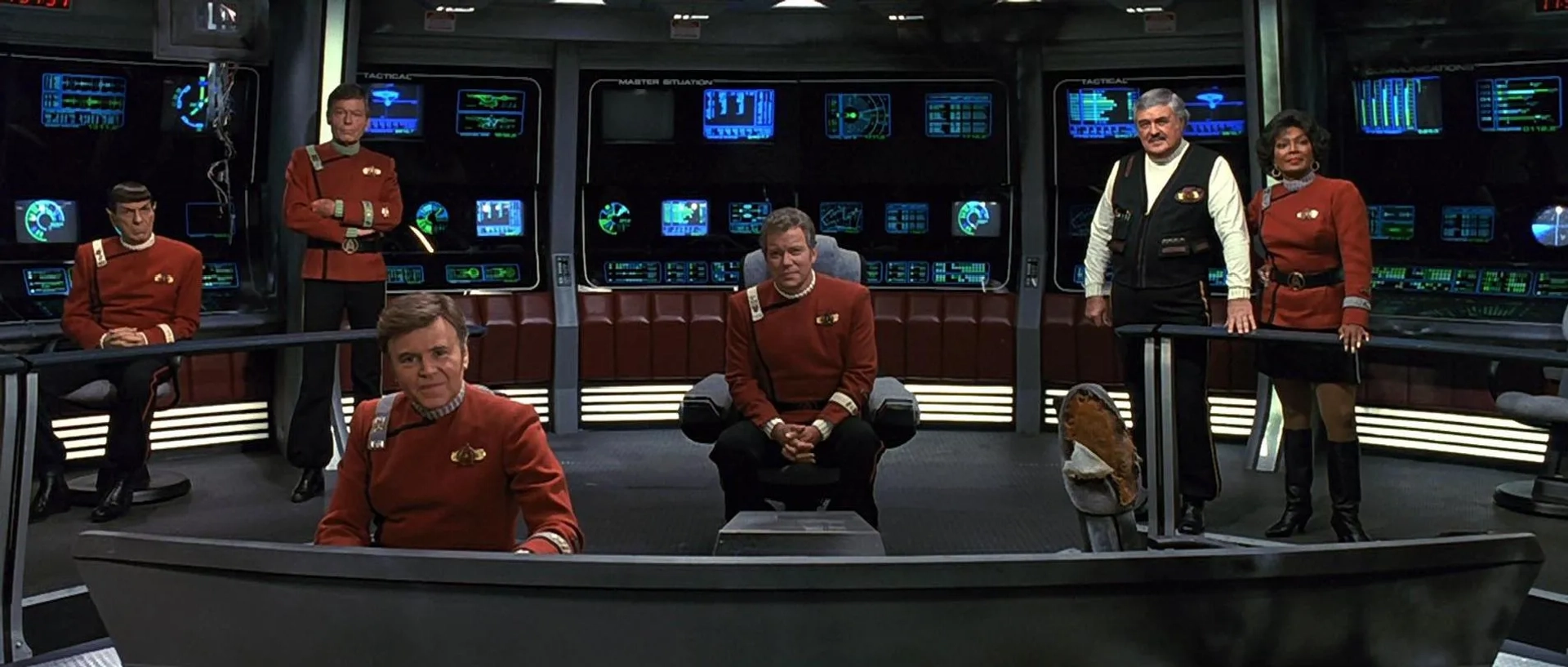 Walter Koenig, Leonard Nimoy, William Shatner, James Doohan, DeForest Kelley, and Nichelle Nichols in Star Trek VI: The Undiscovered Country (1991)