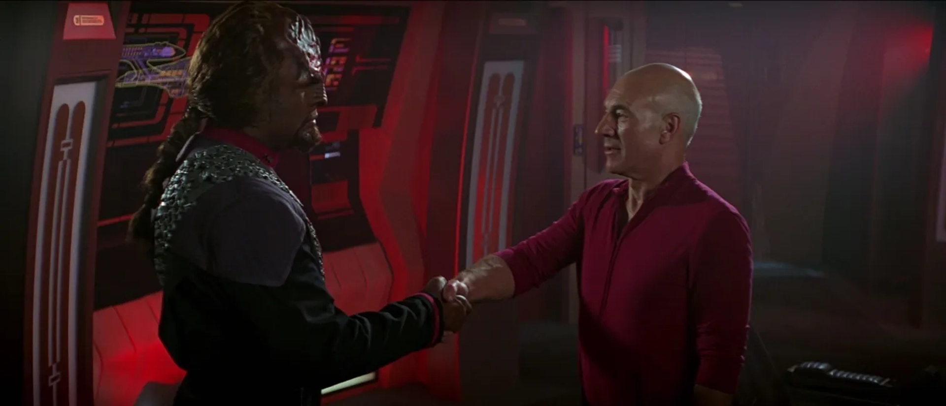 Michael Dorn and Patrick Stewart in Star Trek: First Contact (1996)