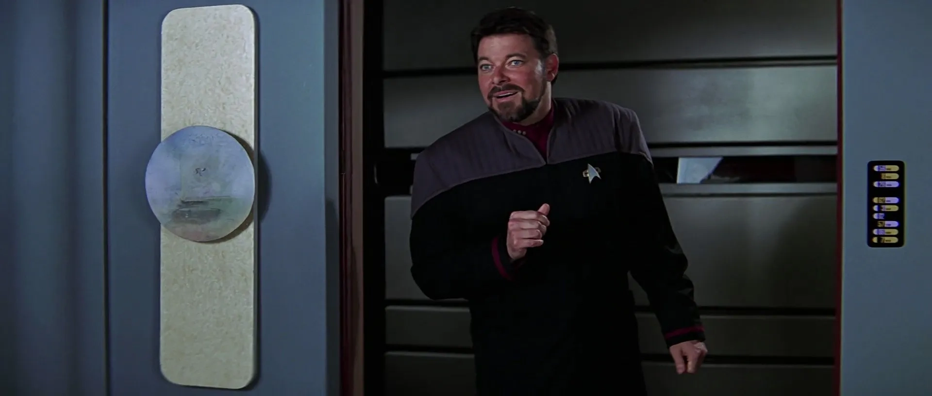 Jonathan Frakes in Star Trek: Insurrection (1998)