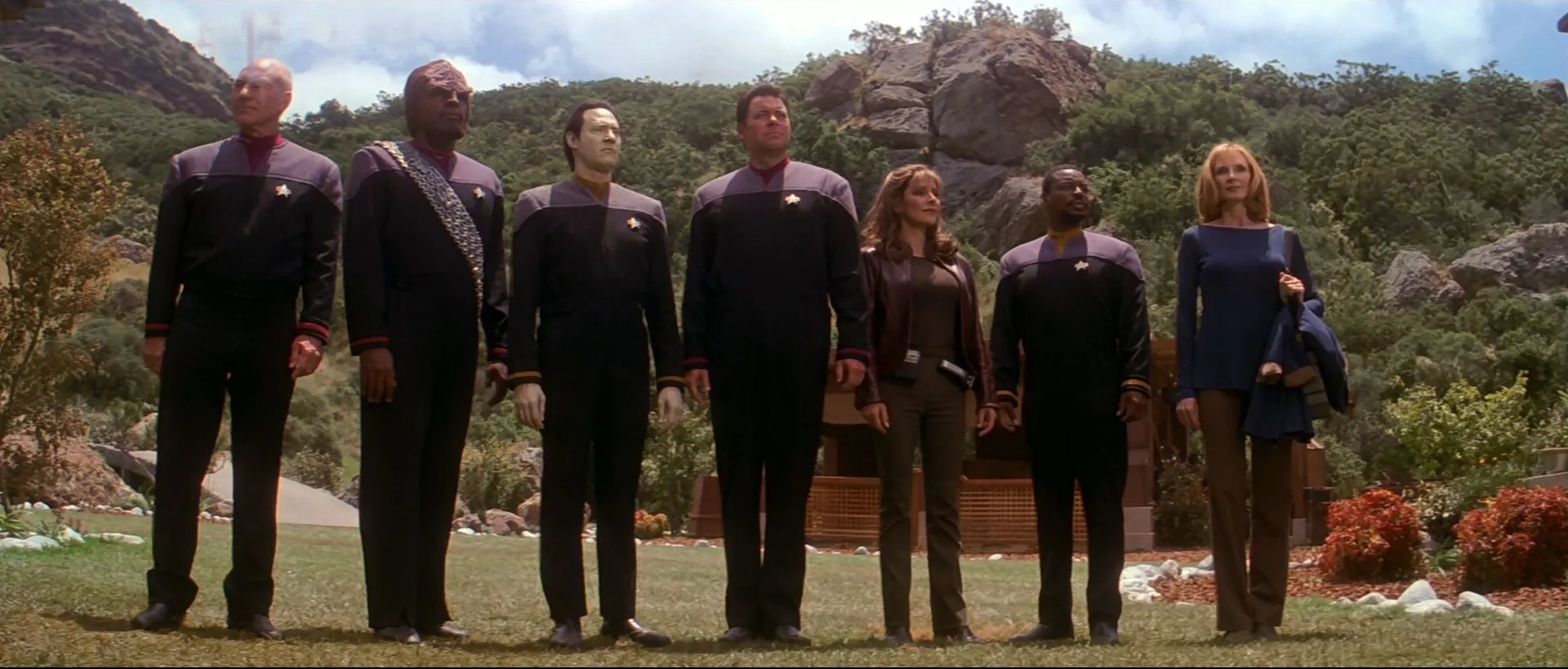 Michael Dorn, Jonathan Frakes, Gates McFadden, Marina Sirtis, Brent Spiner, LeVar Burton, and Patrick Stewart in Star Trek: Insurrection (1998)