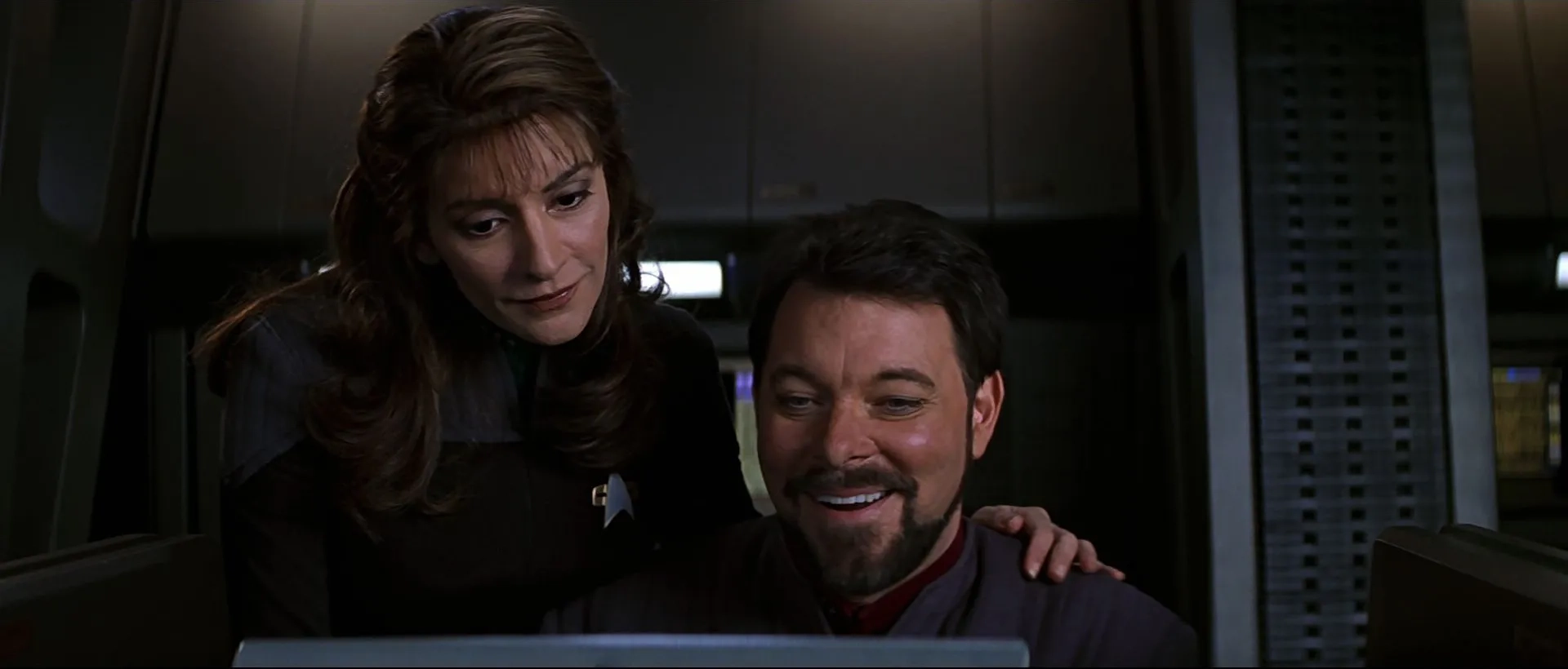 Jonathan Frakes and Marina Sirtis in Star Trek: Insurrection (1998)