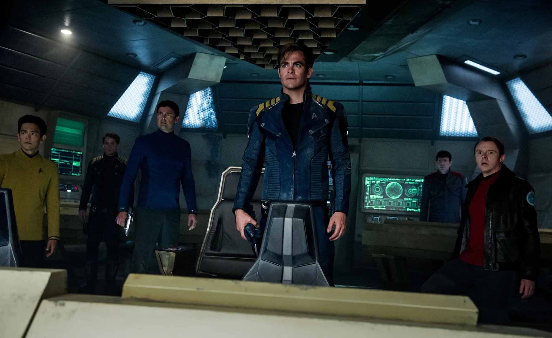 John Cho, Simon Pegg, Zachary Quinto, Karl Urban, Anton Yelchin, and Chris Pine in Star Trek Beyond (2016)