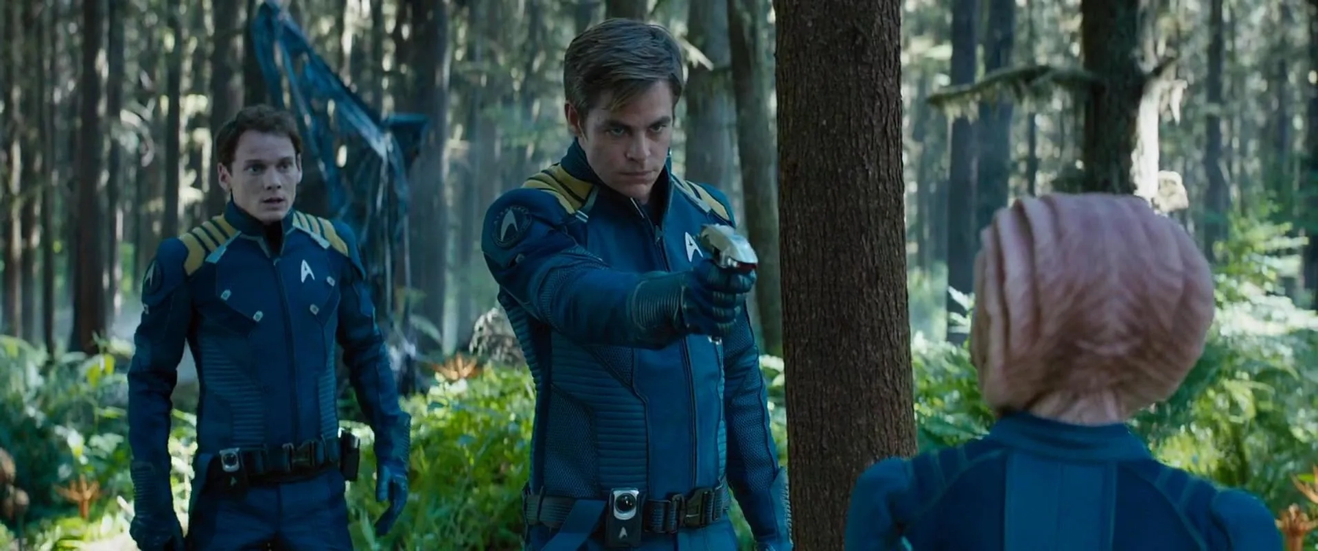 Anton Yelchin, Chris Pine, and Lydia Wilson in Star Trek Beyond (2016)