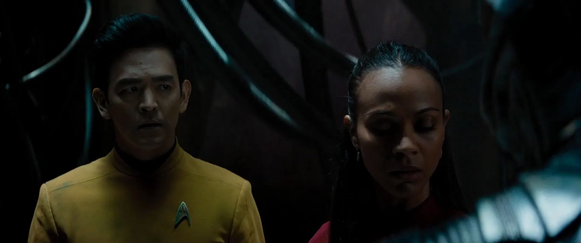 John Cho and Zoe Saldana in Star Trek Beyond (2016)