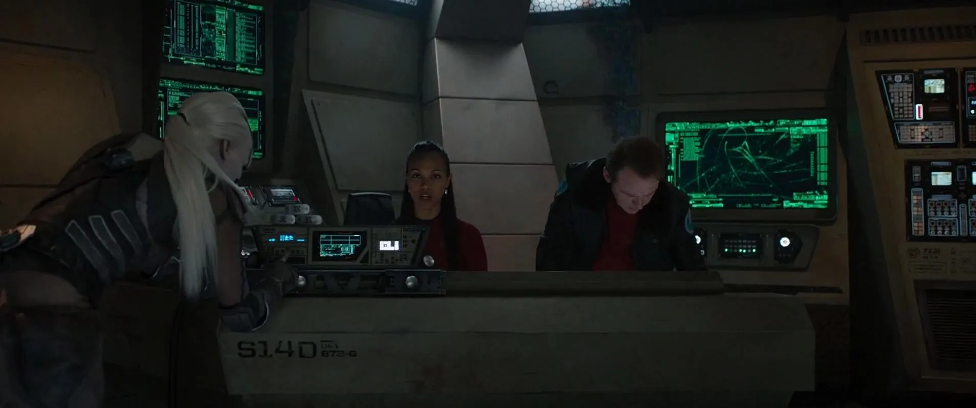 Simon Pegg, Zoe Saldana, and Sofia Boutella in Star Trek Beyond (2016)