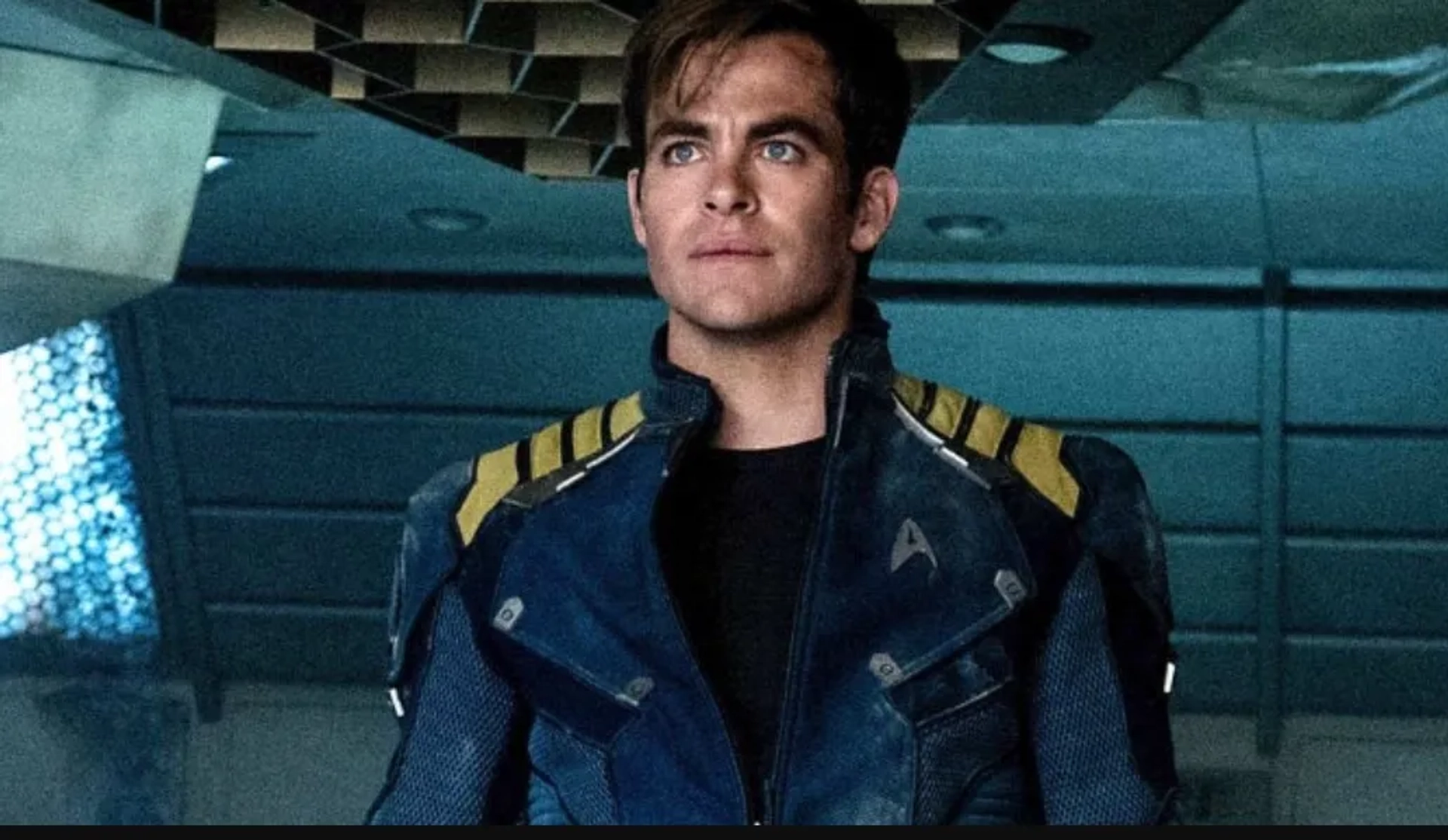 Chris Pine in Star Trek Beyond (2016)