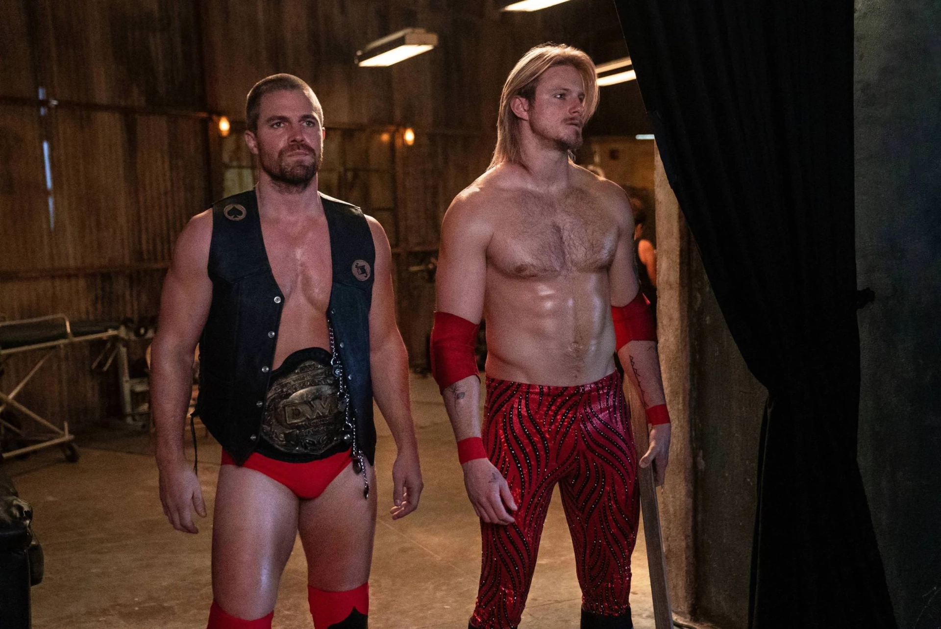 Alexander Ludwig and Stephen Amell in Heels: Kayfabe (2021)