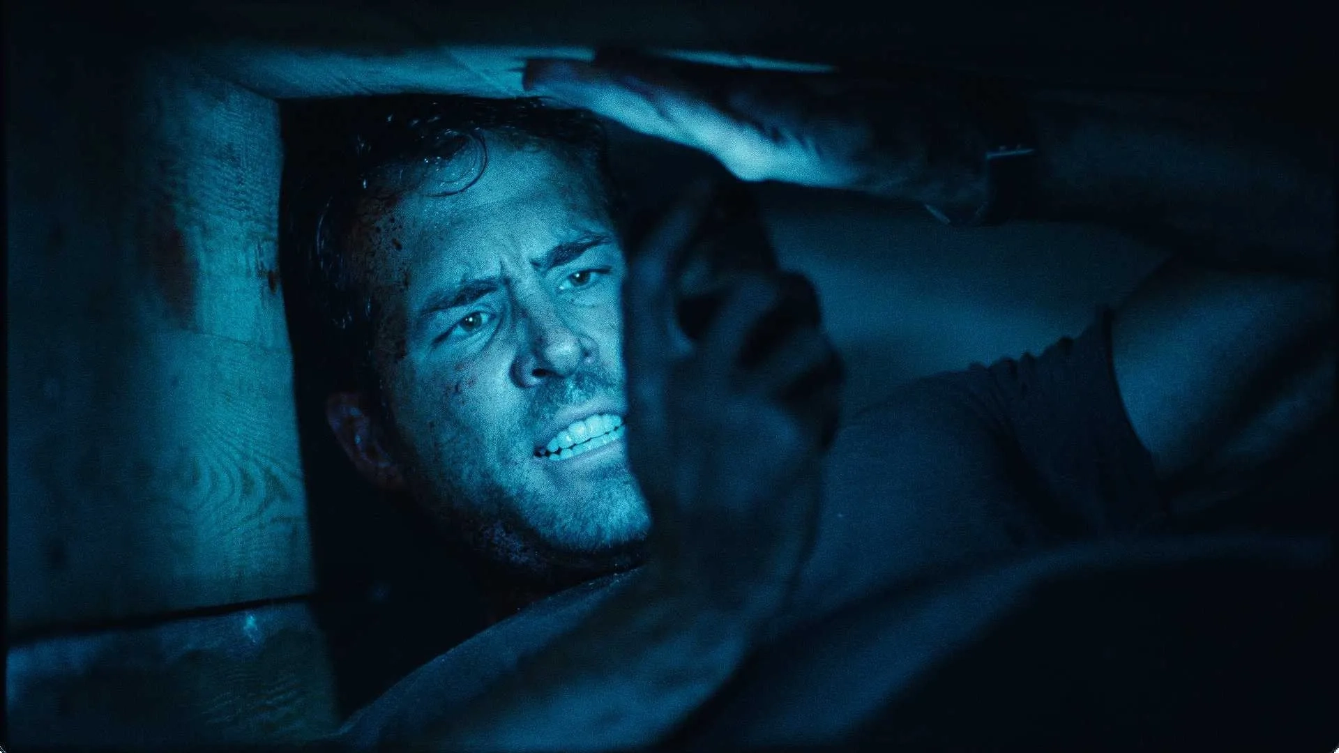 Ryan Reynolds in Buried (2010)