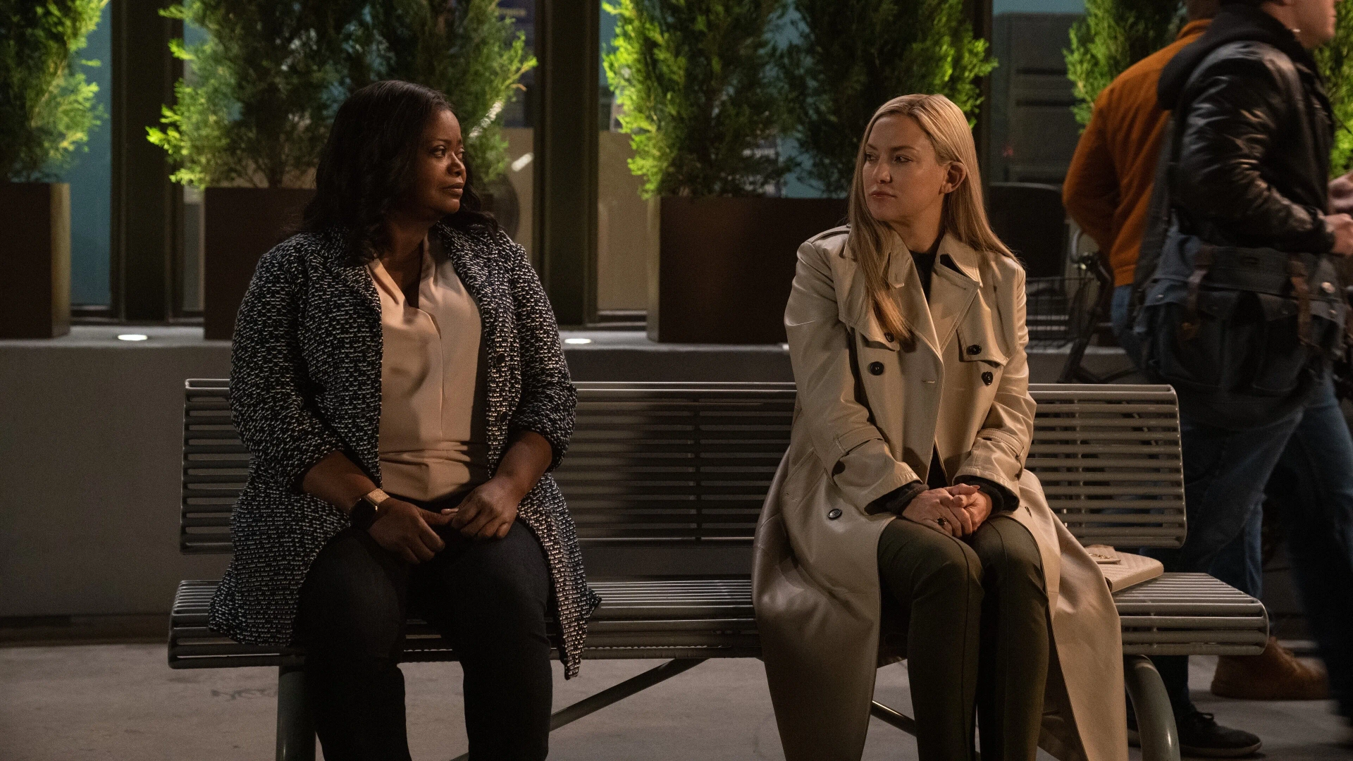 Kate Hudson and Octavia Spencer in Truth Be Told: Last Exit...Oakland (2021)