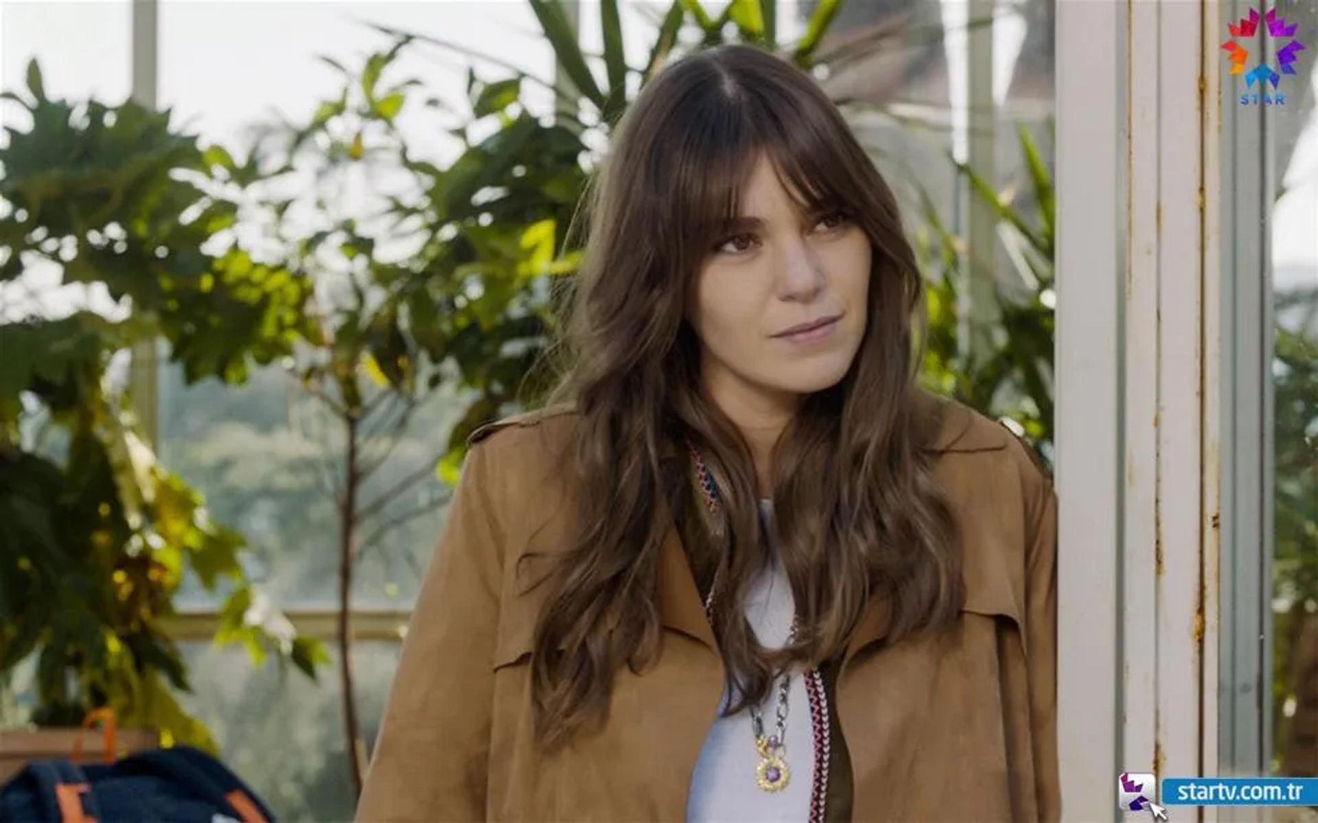 Asli Enver in Istanbullu Gelin (2017)