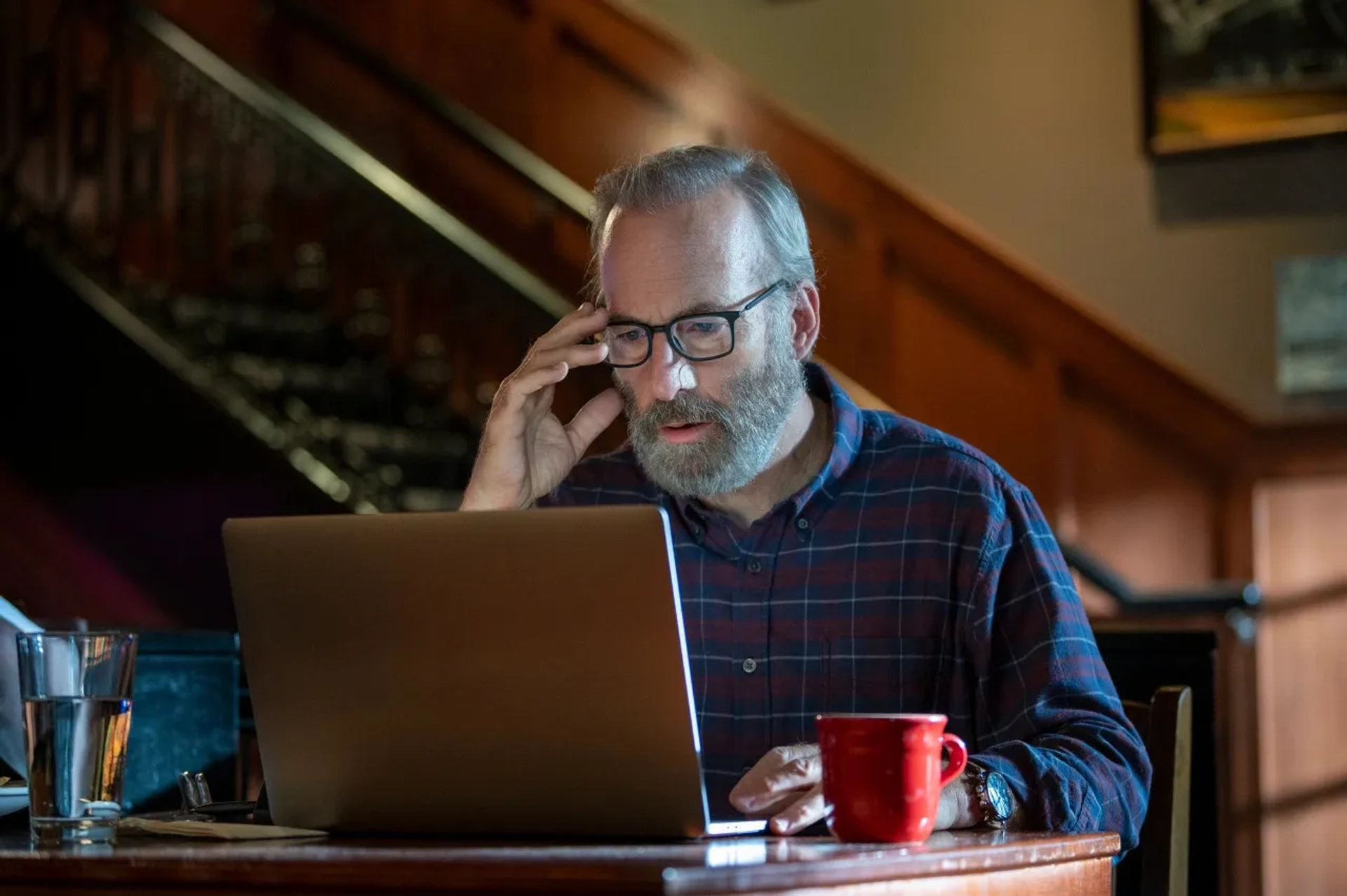 Bob Odenkirk in Lucky Hank (2023)