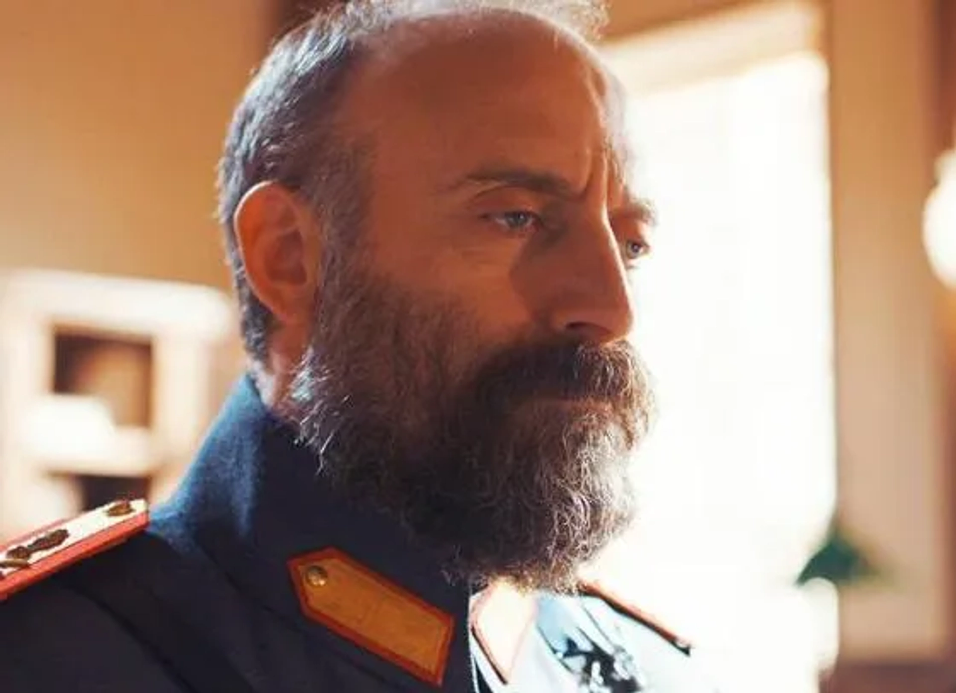 Halit Ergenç in Wounded Love (2016)