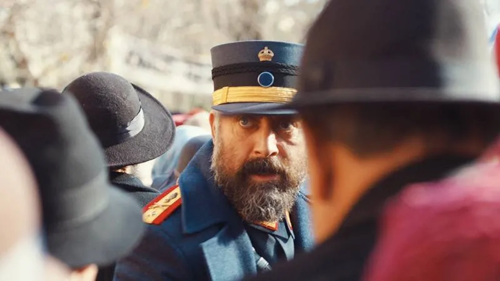 Halit Ergenç in Wounded Love (2016)