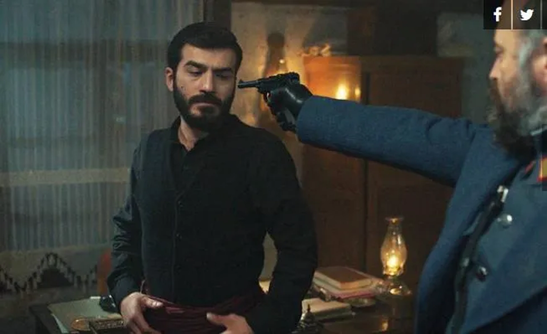 Halit Ergenç and Ufuk Bayraktar in Wounded Love (2016)