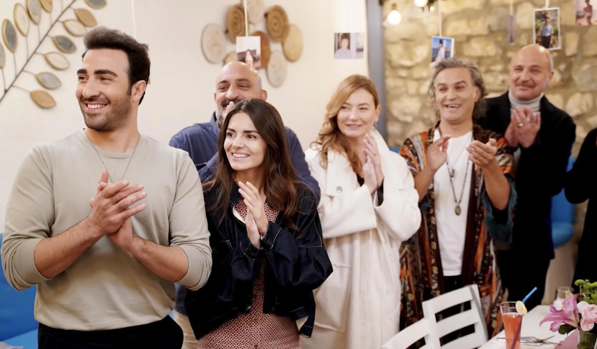 Can Kahraman, Özge Demirtel, Bülent Çolak, Nihan Büyükagaç, and Ilkay Akdagli in Be My Sunshine (2021)