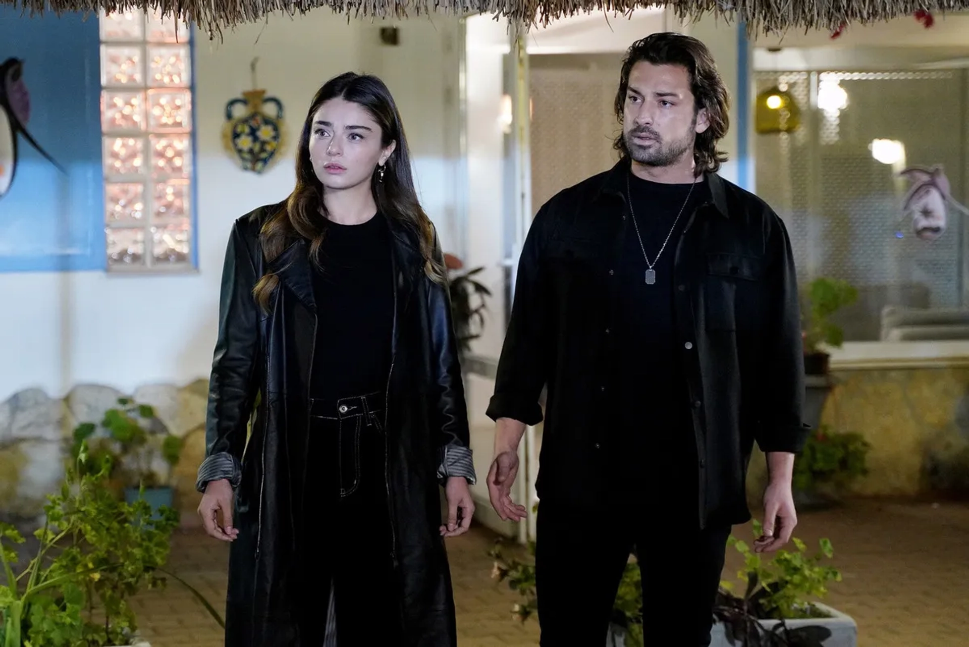 Ayça Aysin Turan and Alp Navruz in Be My Sunshine (2021)