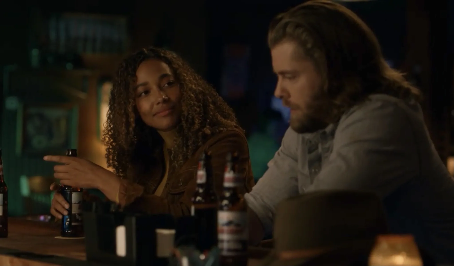 Luke Mitchell and Kylie Bunbury in Big Sky (2020)