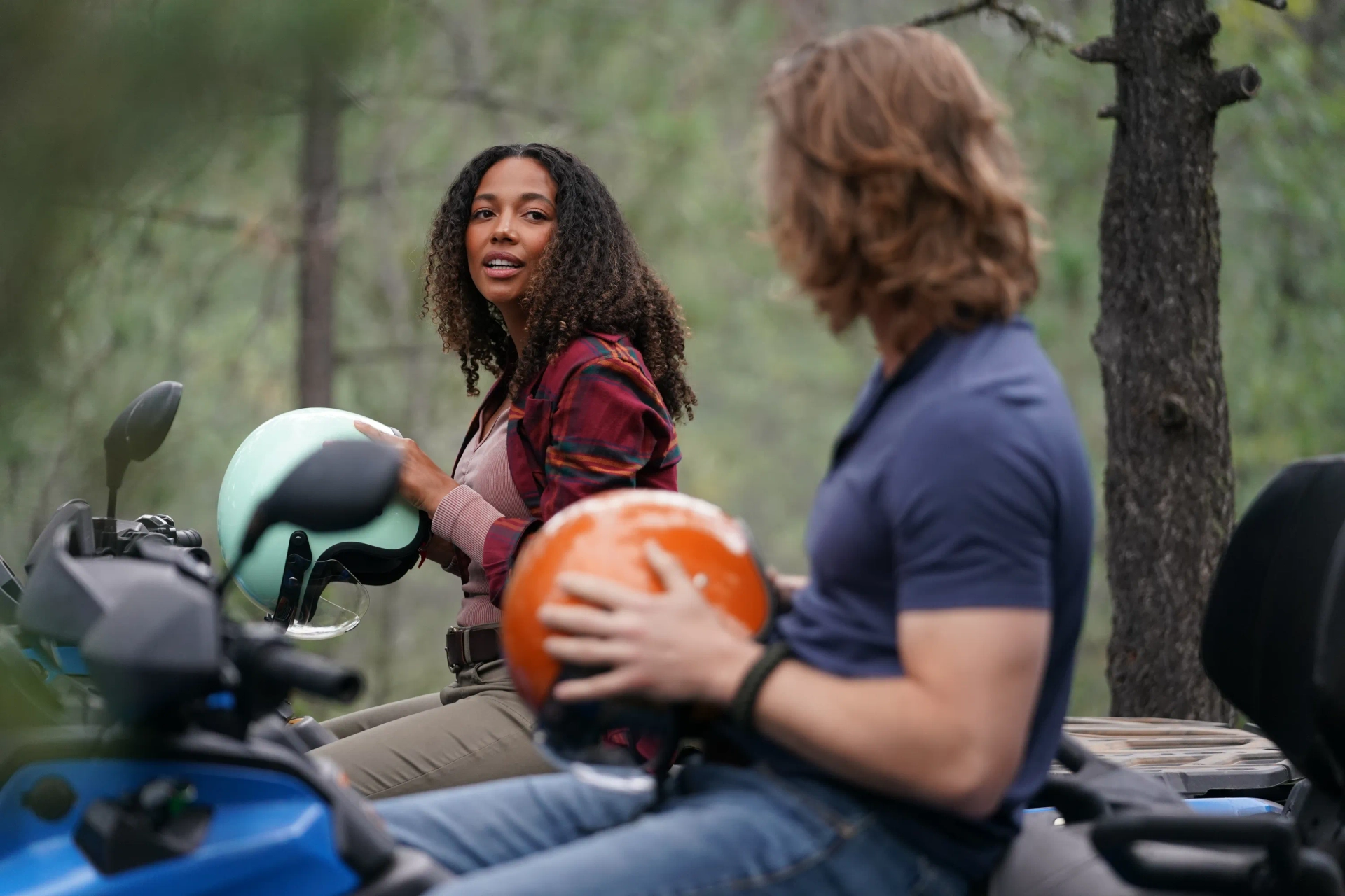 Luke Mitchell and Kylie Bunbury in Big Sky (2020)