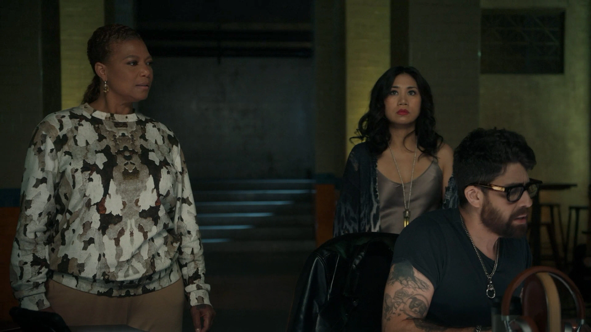 Queen Latifah, Adam Goldberg, and Liza Lapira in The Equalizer (2021)
