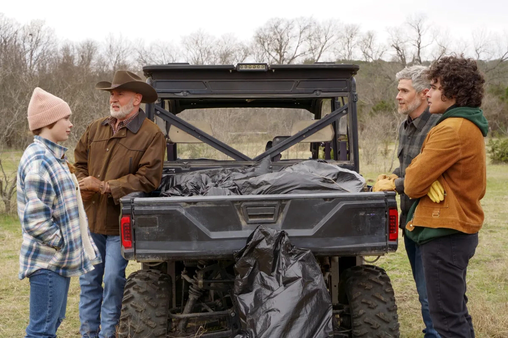 Mitch Pileggi, Dave Annable, Violet Brinson, and Jalen Thomas Brooks in Walker (2021)