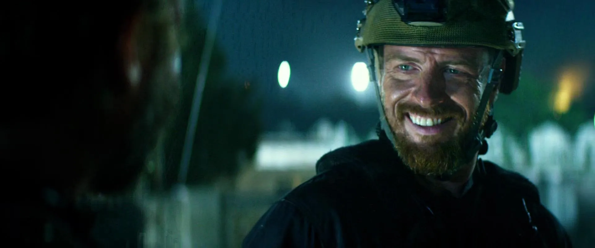 Toby Stephens in 13 Hours (2016)