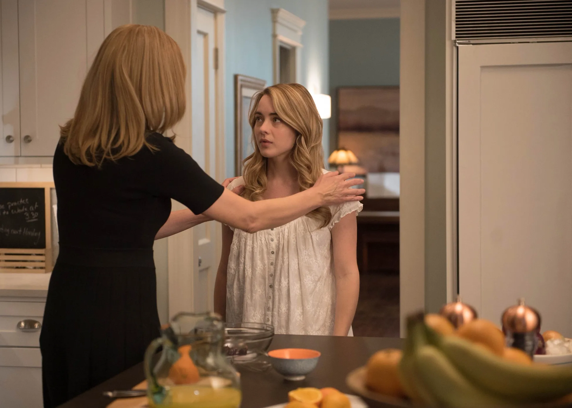 Geena Davis and Hannah Kasulka in The Exorcist (2016)