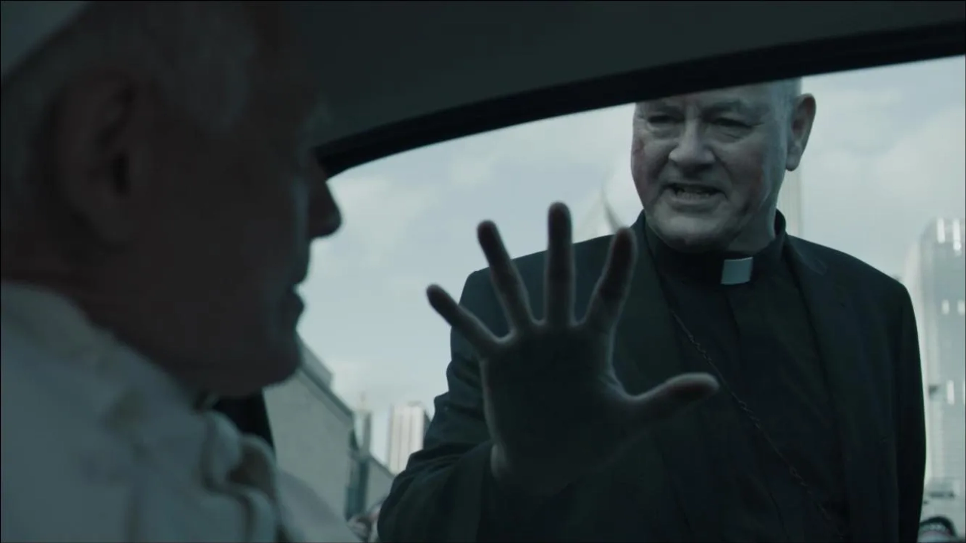 Bruce Davison and Francis Guinan in The Exorcist (2016)