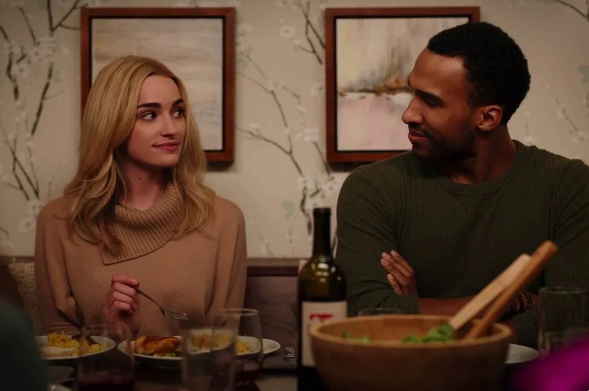 Nathan Mitchell and Brianne Howey in Ginny & Georgia (2021)