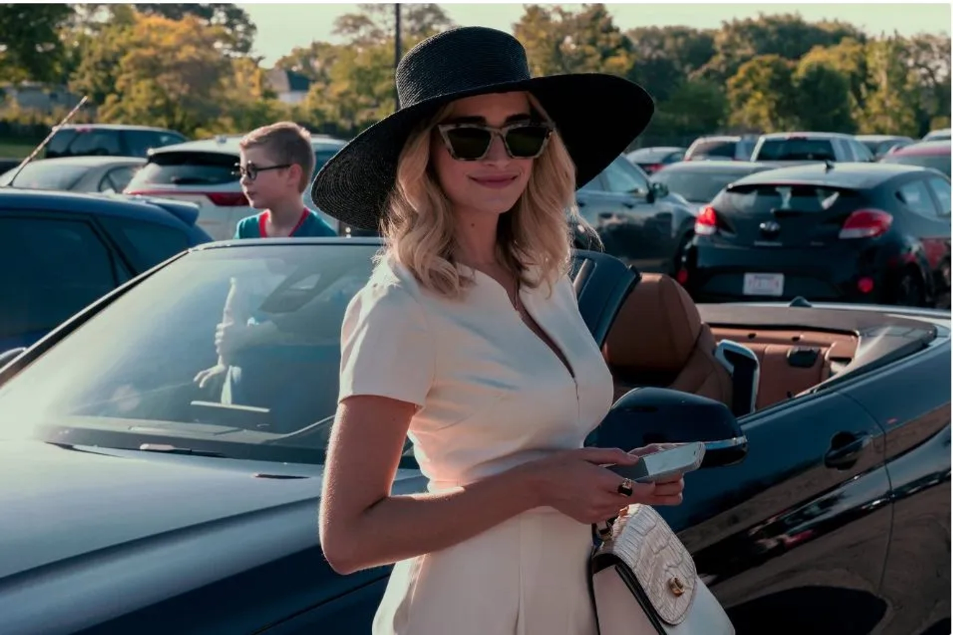 Brianne Howey and Diesel La Torraca in Ginny & Georgia (2021)