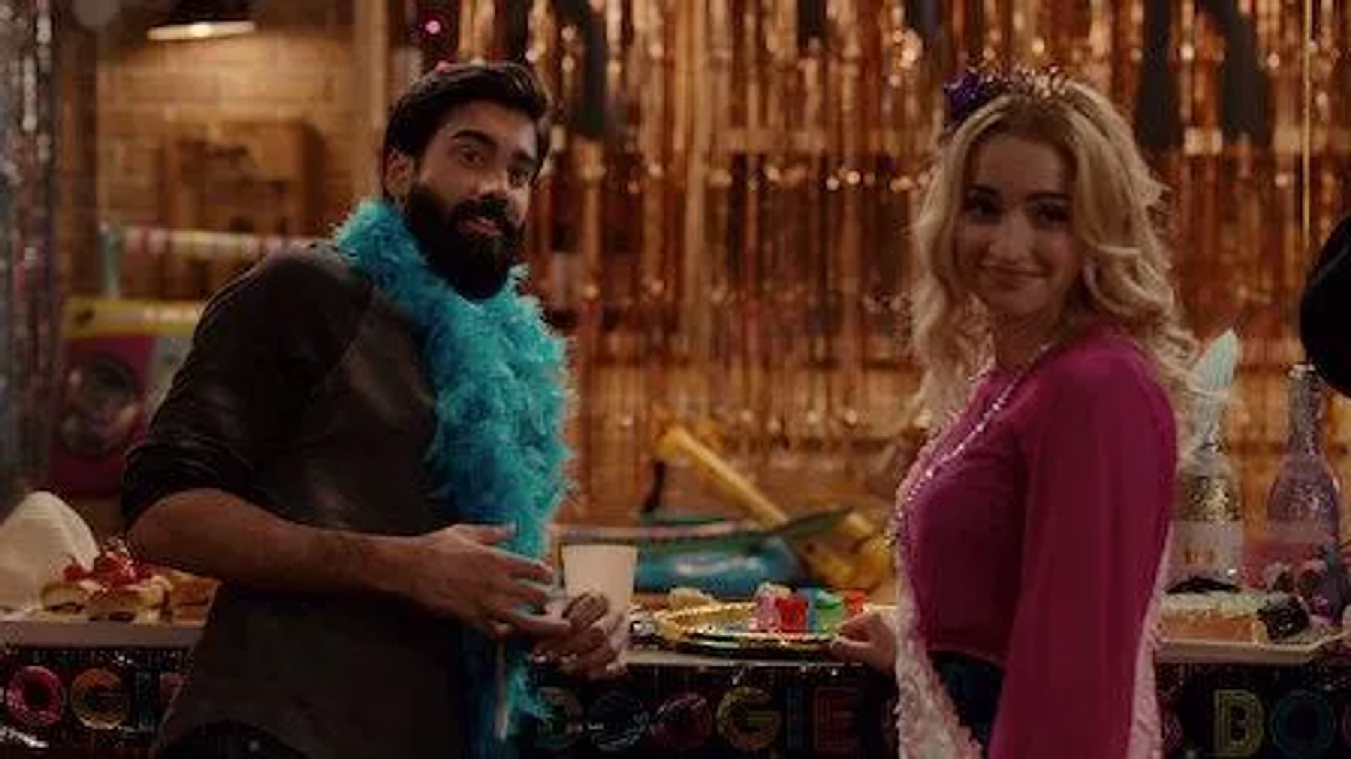 Raymond Ablack and Brianne Howey in Ginny & Georgia (2021)