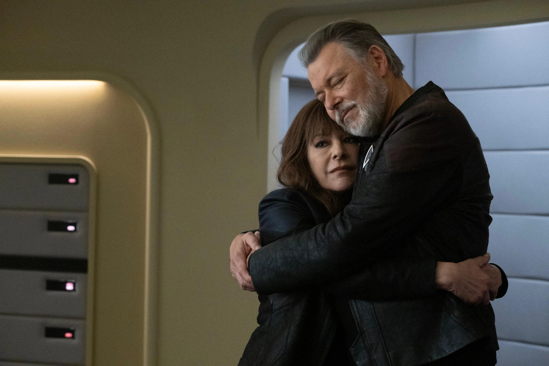 Jonathan Frakes and Marina Sirtis in Star Trek: Picard: The Last Generation (2023)