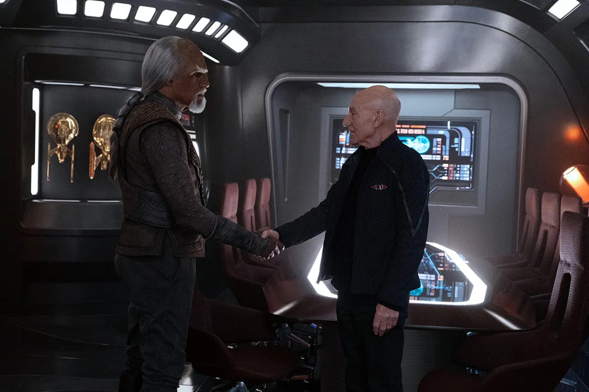 Michael Dorn and Patrick Stewart in Star Trek: Picard: The Bounty (2023)